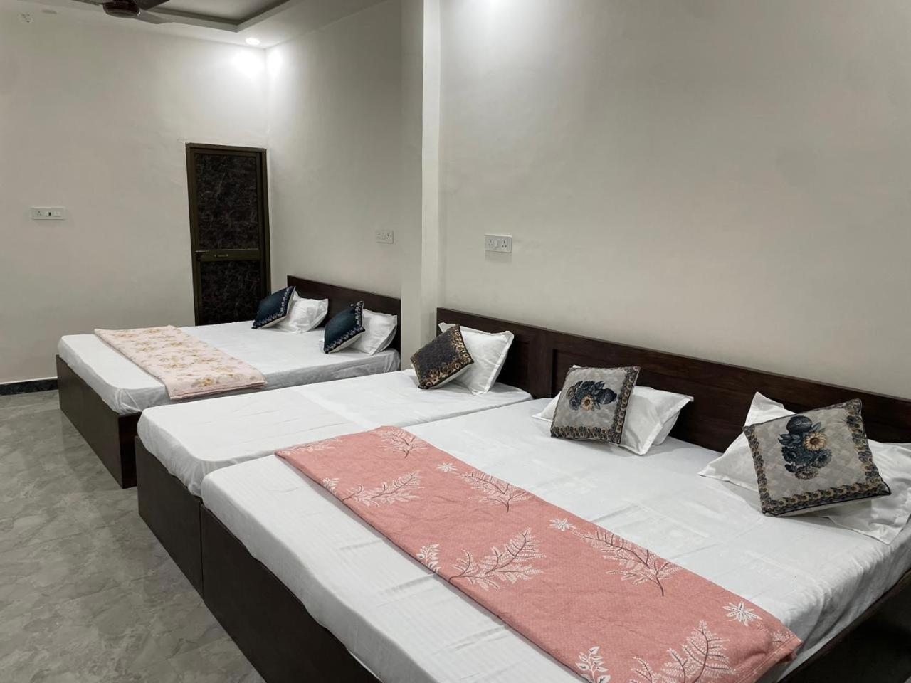 Homestay Nakshatra Palace Ayodhya