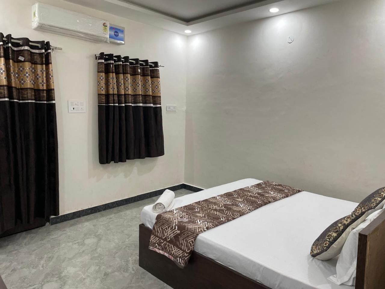 Homestay Nakshatra Palace *